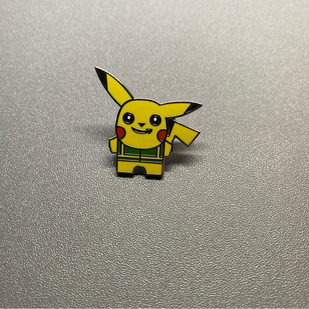 Amazon Employee Peccy Pin Pokémon Pikachu Worker Vest Funny Happy Collectible